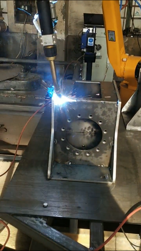 吉林焊接机器人工作站项目完工